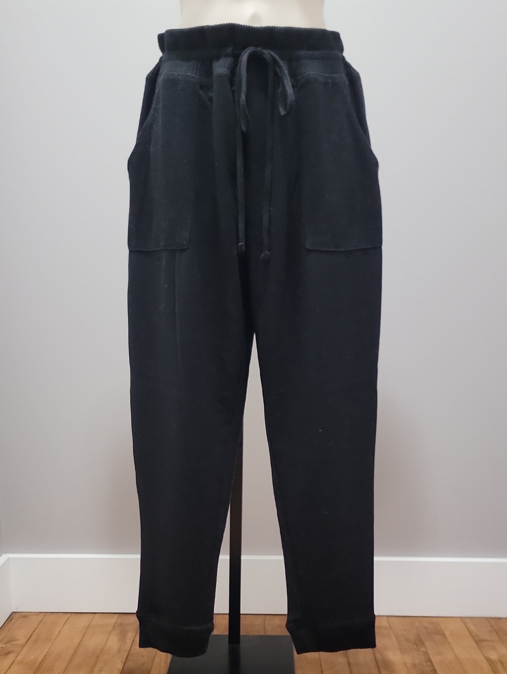 Time and Tru Black Maternity Utility Pocket Jogger Pants S 4-6 New In Packaging